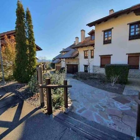 Un Encanto De Duplex Jaca Bagian luar foto